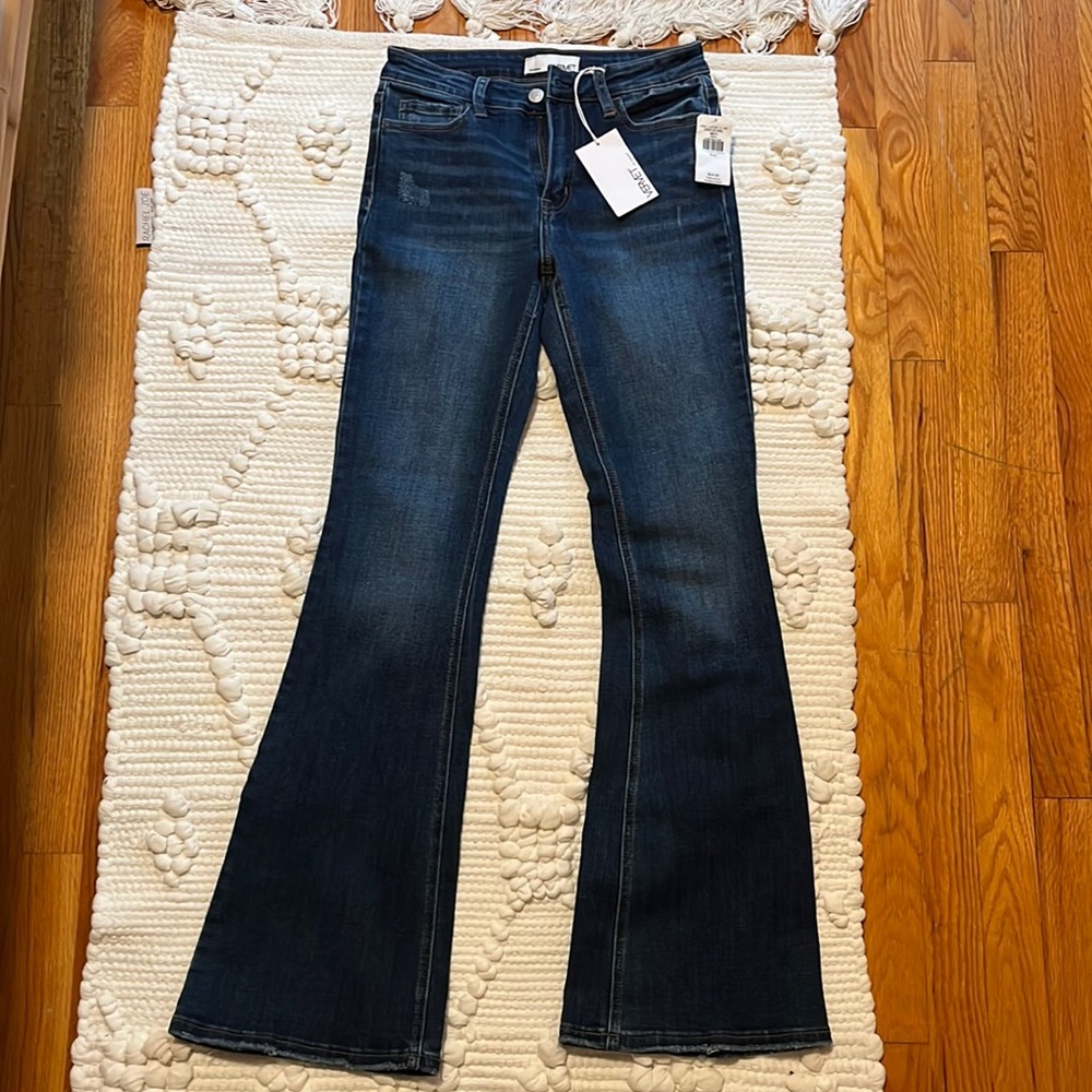 Buckle Jeans new with tags mid rise flare dark wash denim size 28